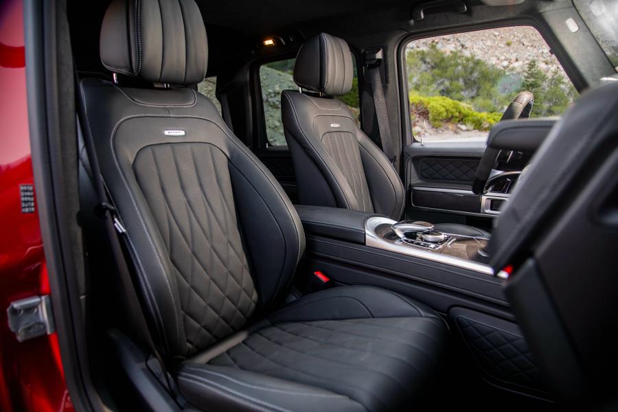 Интерьер Mercedes-AMG G63 (W463) 2018 года  (NA) (фото 32 из 47)